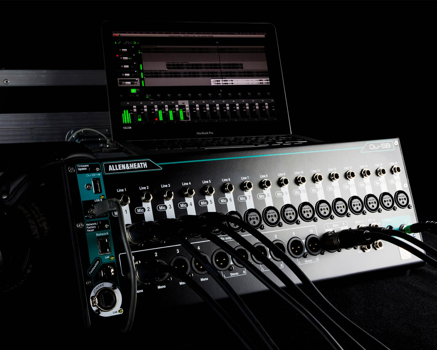 ALLQUSB - Allen & Heath QUSB 18IN or 14OUT Portable Digital Mixer Image 4