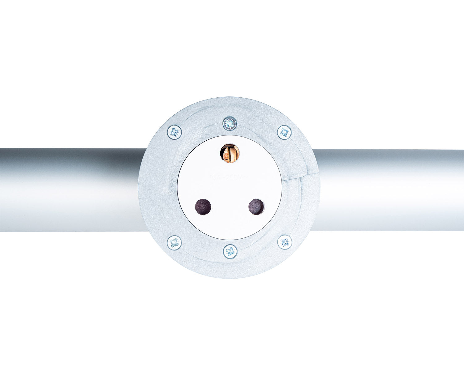 LEIIWB2M - Leisuretec 2m Internally Wired Bar c or w 4 X 15A Sockets and Terminal Box Image 4