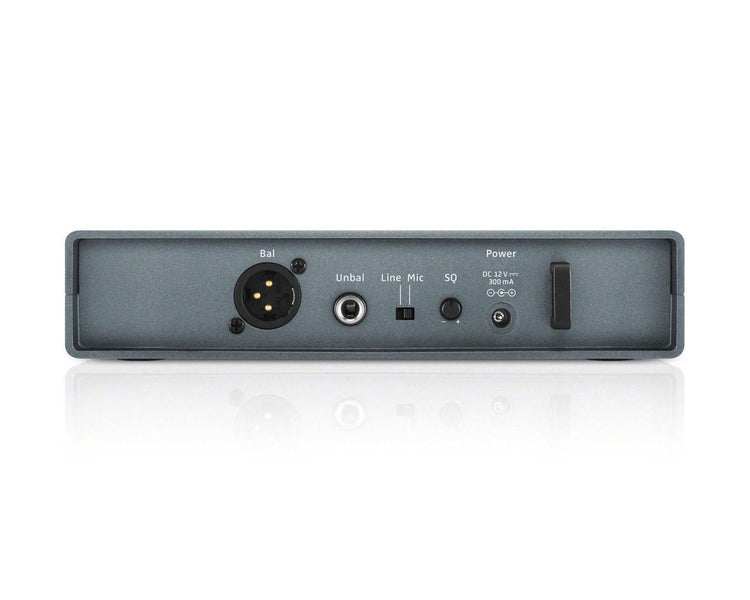 SENXSW1835 - Sennheiser XSW1 835 GB Handheld Mic System with E835 Cardioid Txmitter CH38 Image 4