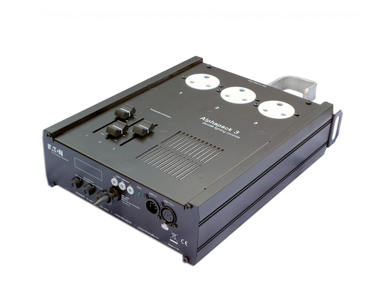 ZERAP3315 - Zero 88 Alphapack 3 Dimmer With 3x15Amp UK Socket Outlet Image 3